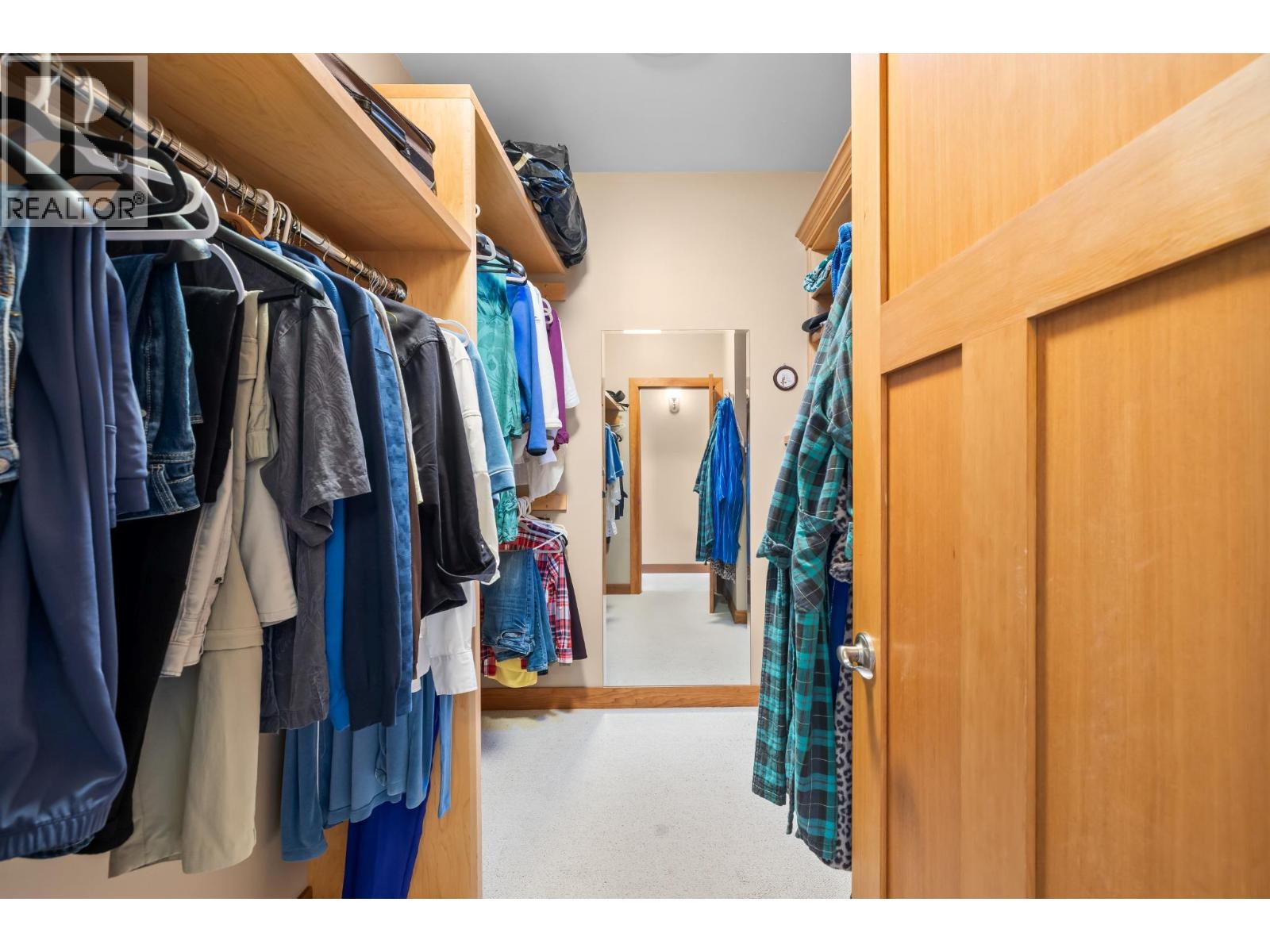 487 Walkers Landing Road - Image 33