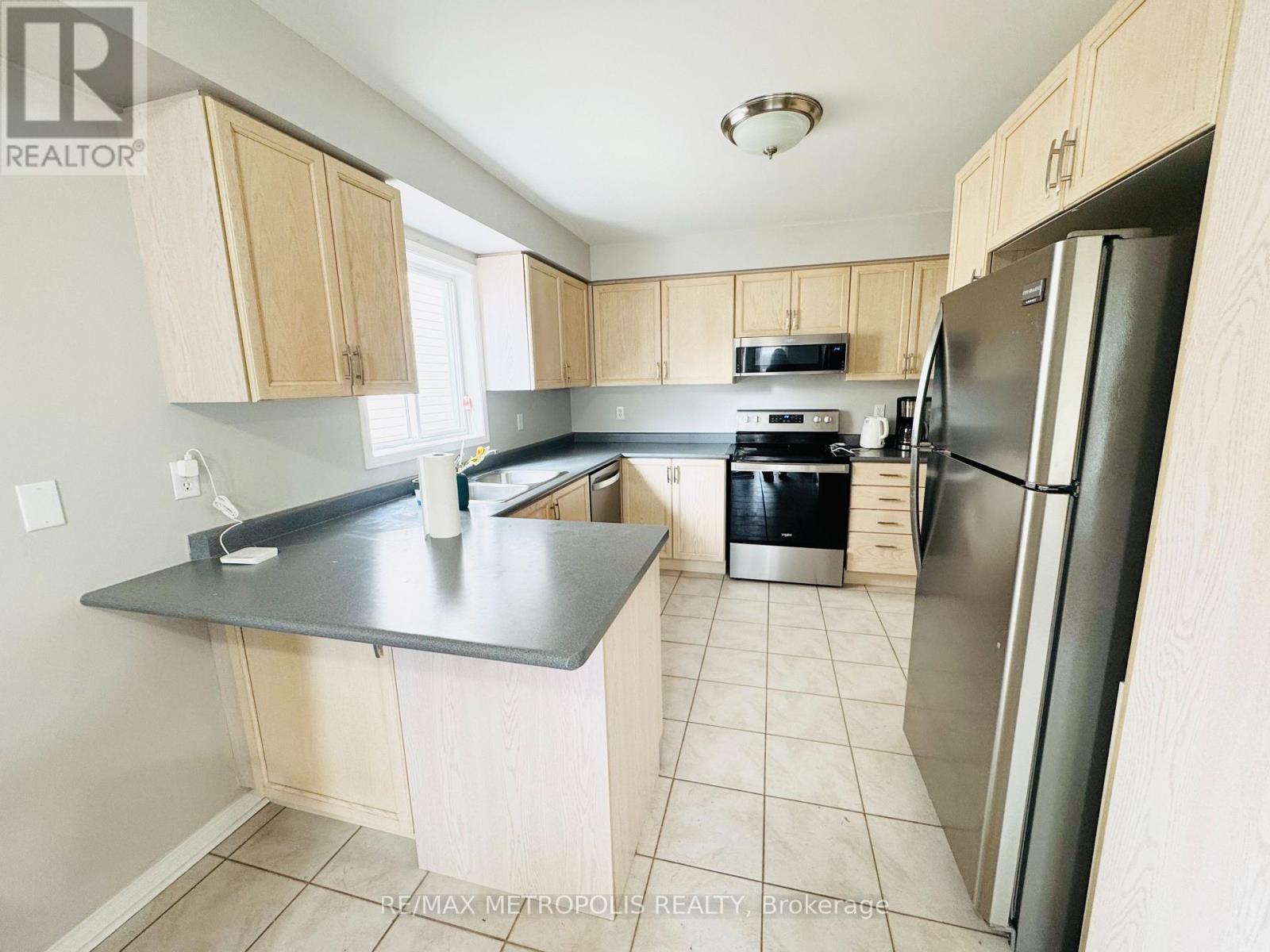 33 PALOMINO PLACE, Whitby (Pringle Creek) — photo 4