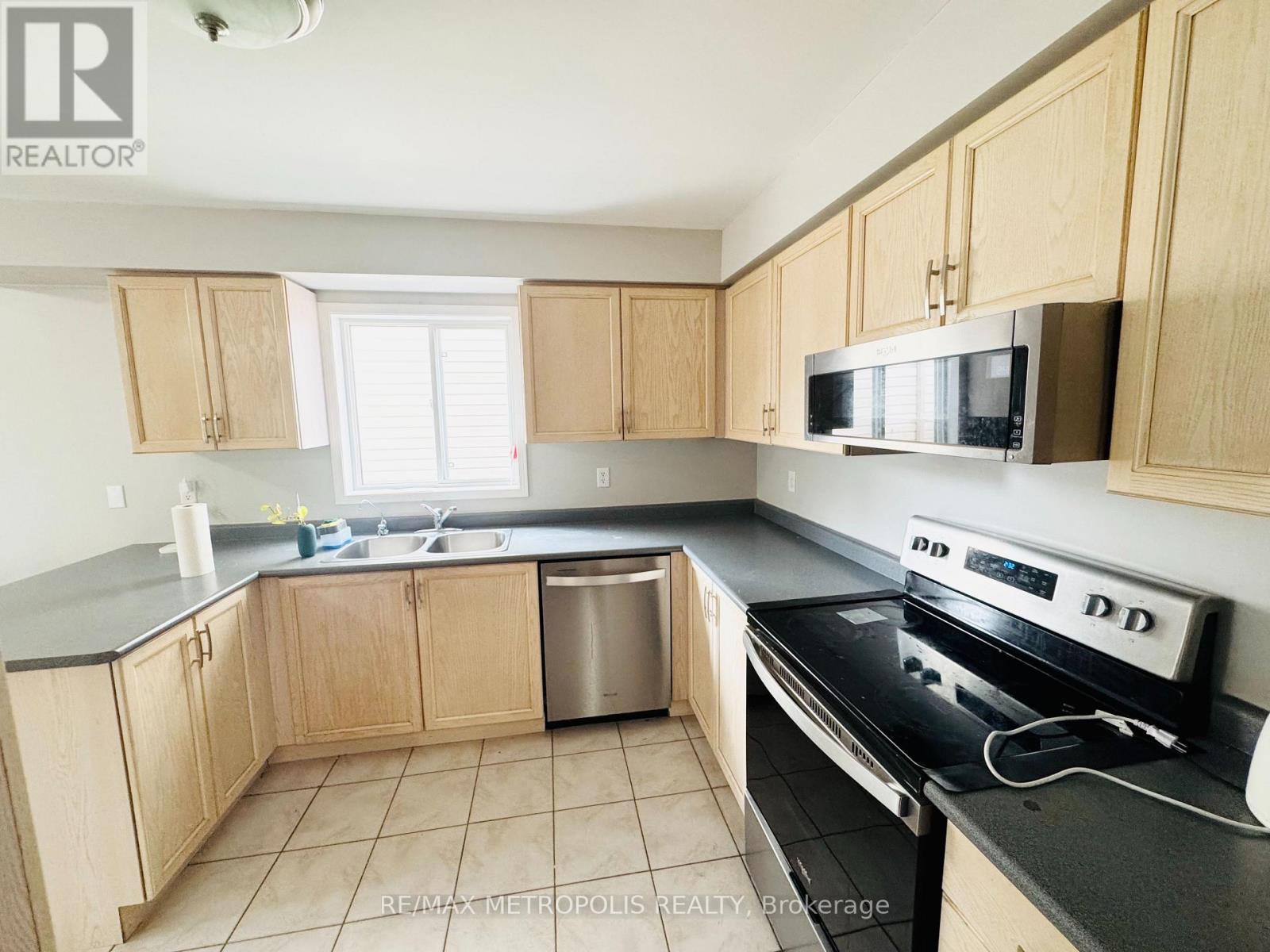 33 PALOMINO PLACE, Whitby (Pringle Creek) — photo 6