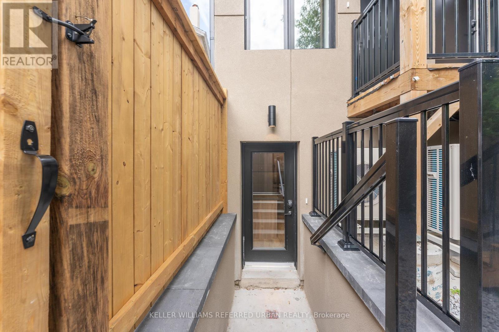 1 - 352 JONES AVENUE, Toronto (Blake-Jones) — photo 4