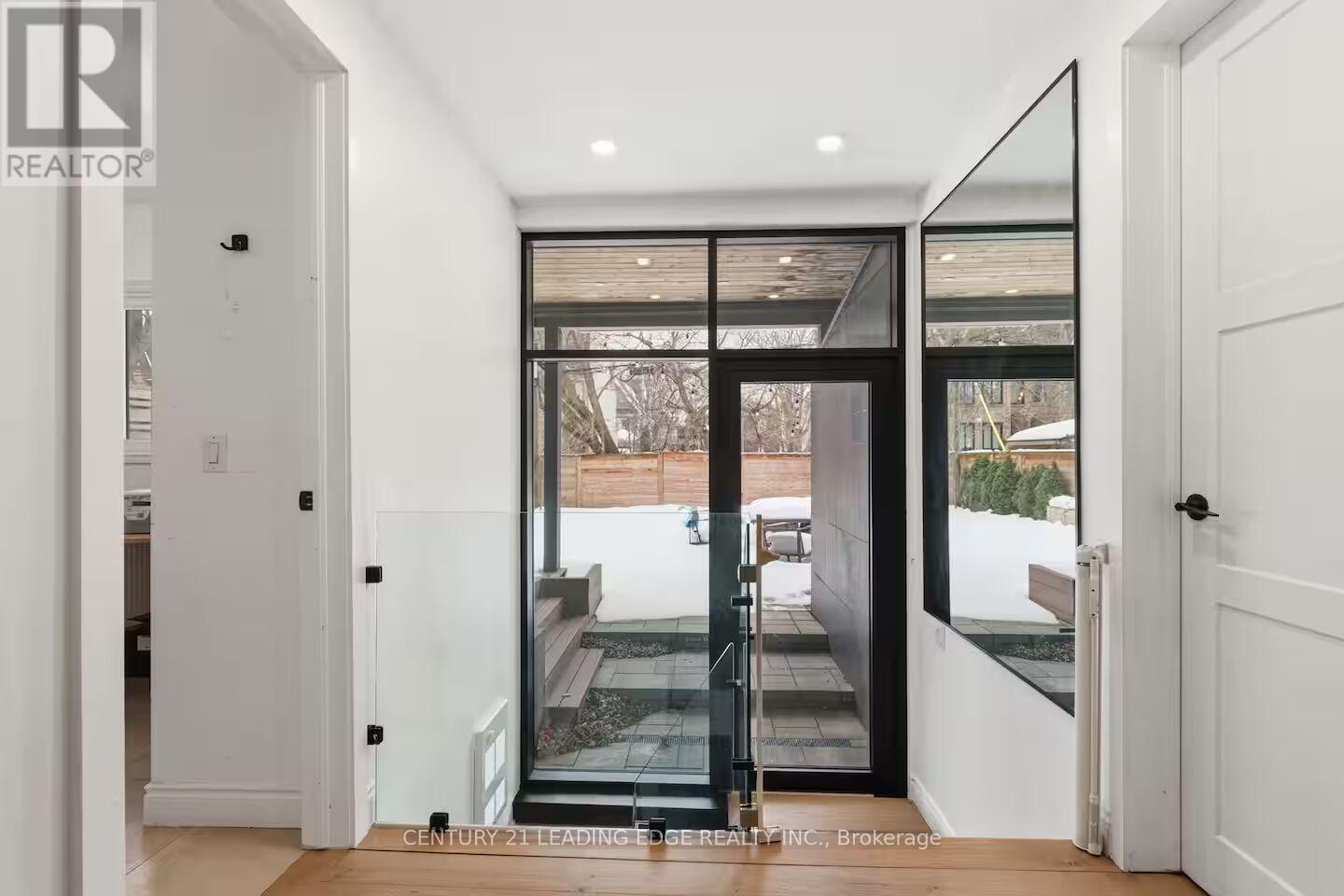 66 WEST AVENUE, Toronto (South Riverdale) — photo 2
