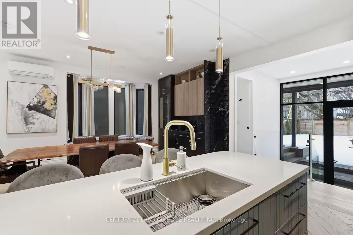 66 WEST AVENUE, Toronto (South Riverdale) — photo 4