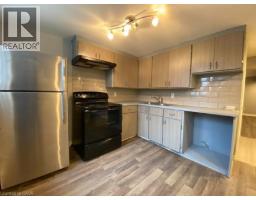 192 Allen Street E Unit# 1, Waterloo, ON N2J1K1 Photo 6