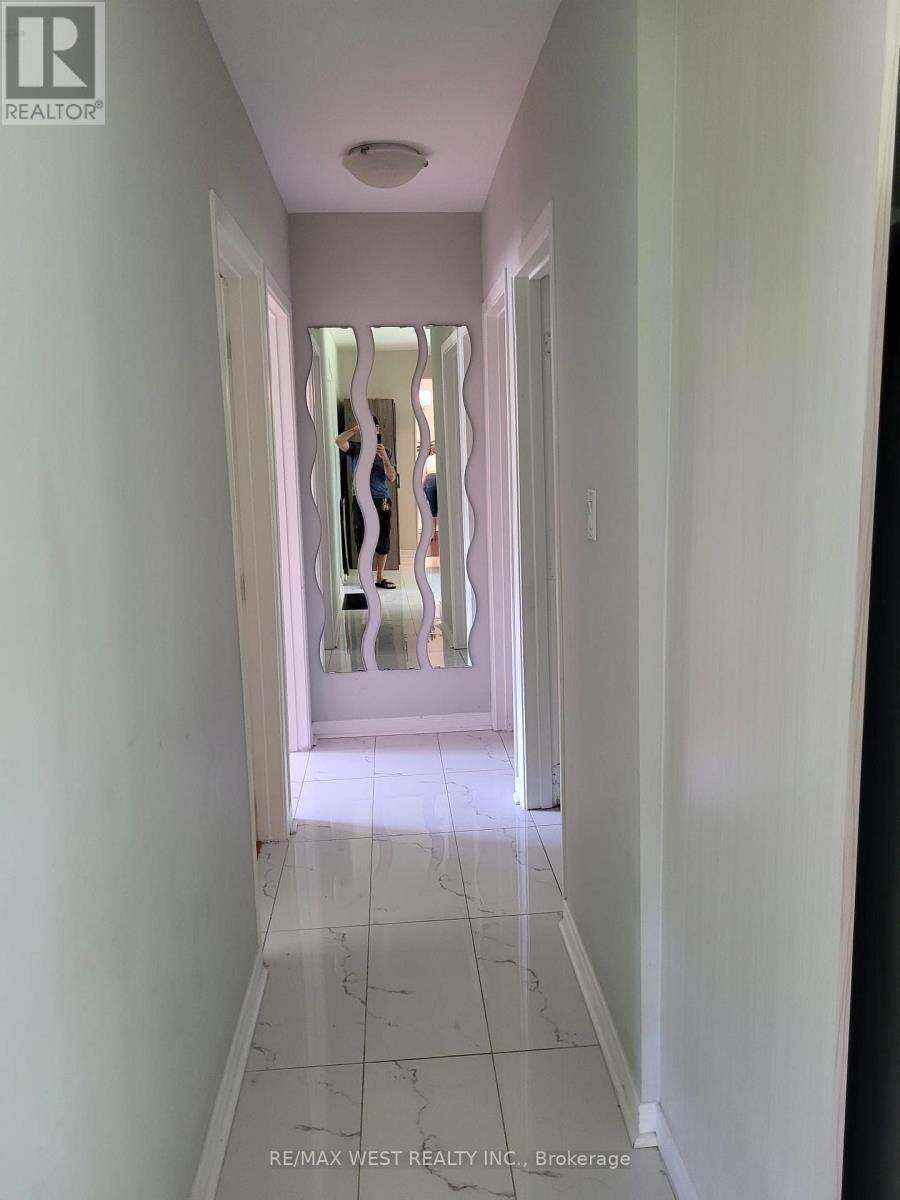 MAIN FLOOR - 336 ONTARIO STREET, Newmarket (Central Newmarket) — photo 5