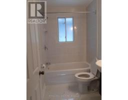 Bathroom - Main Floor - 336 Ontario Street, Newmarket, ON L3Y2K3 Photo 6