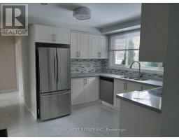 Main Floor - 336 Ontario Street, Newmarket, ON L3Y2K3 Photo 9