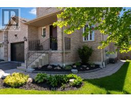 69 Stephanie Lane, Barrie, ON L4N0V9 Photo 9