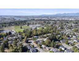 11055 80a Avenue, Delta, BC V4C1Y4 Photo 17
