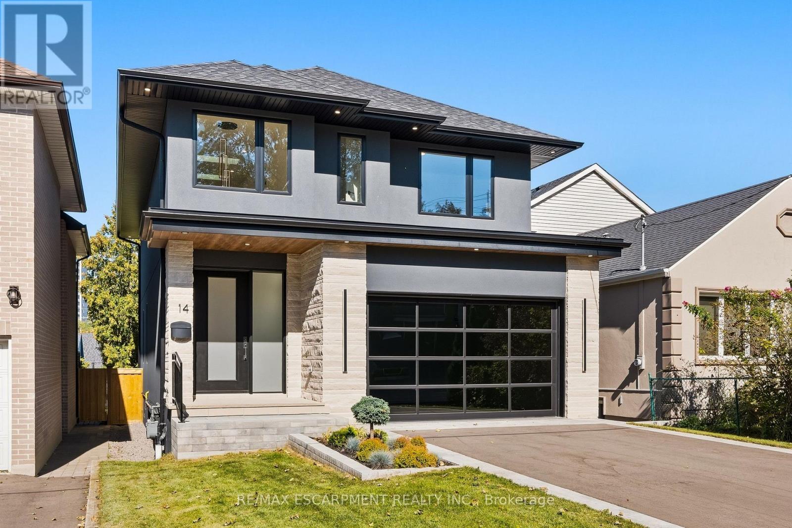 14 KENTROYAL DRIVE - 3