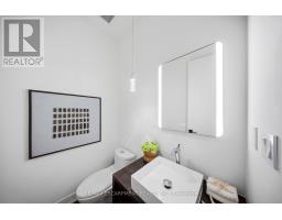 Primary Bedroom - 14 Kentroyal Drive, Toronto, ON M9P2M8 Photo 8