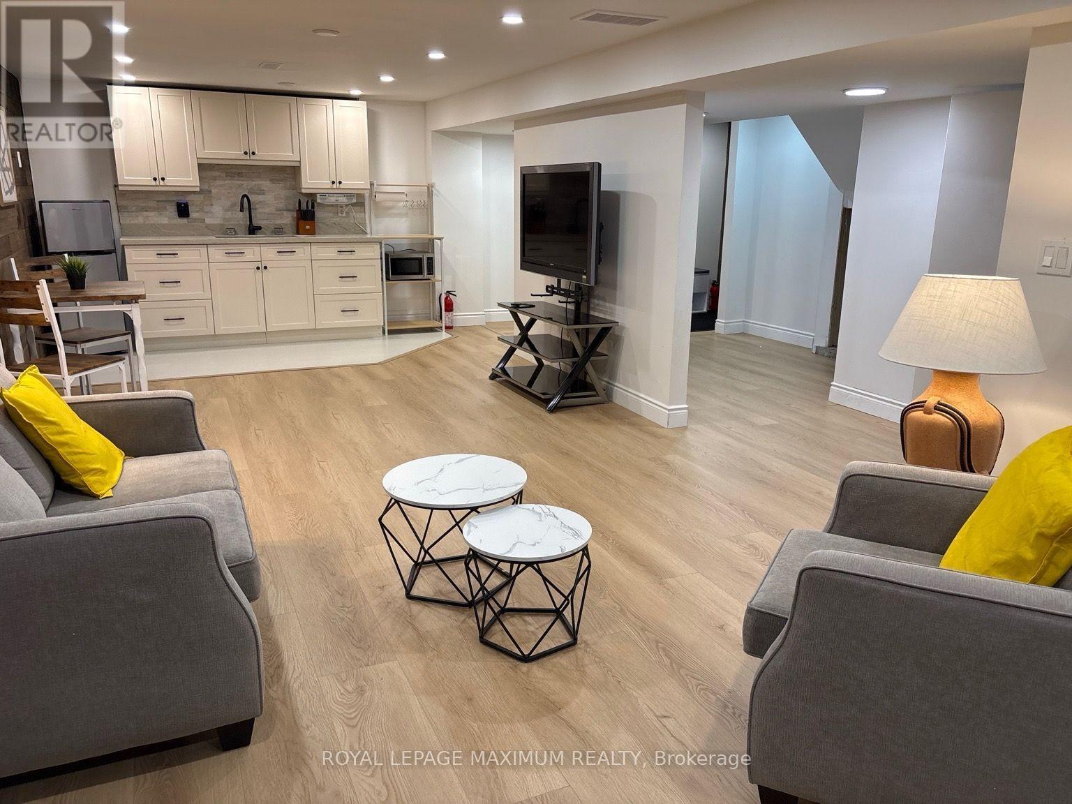 18 RICHLAND CRESCENT, Toronto (Eringate-Centennial-West Deane) — photo 3