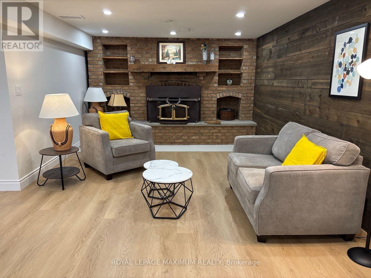 18 RICHLAND CRESCENT, Toronto (Eringate-Centennial-West Deane) — photo 4