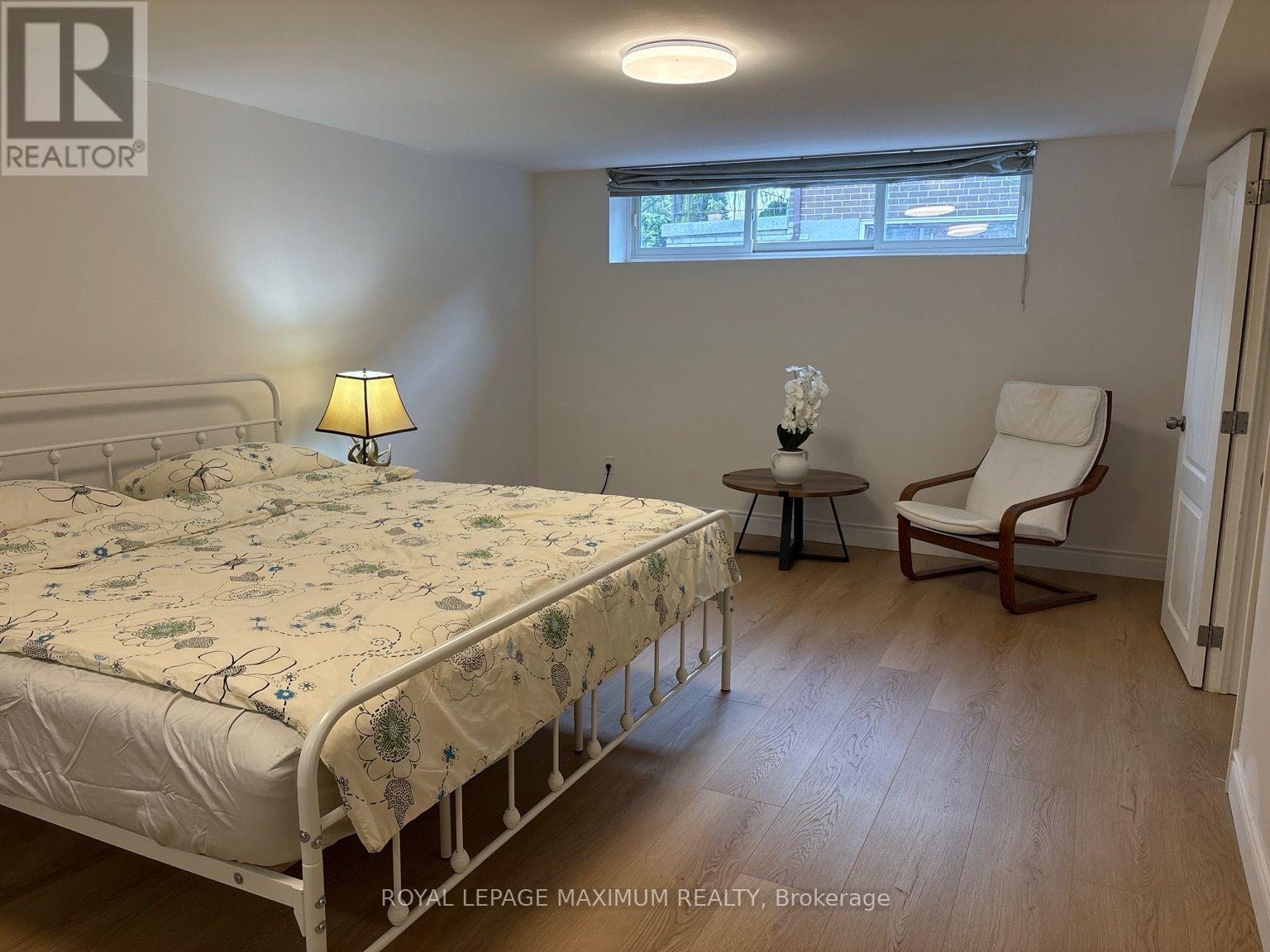 18 RICHLAND CRESCENT, Toronto (Eringate-Centennial-West Deane) — photo 9