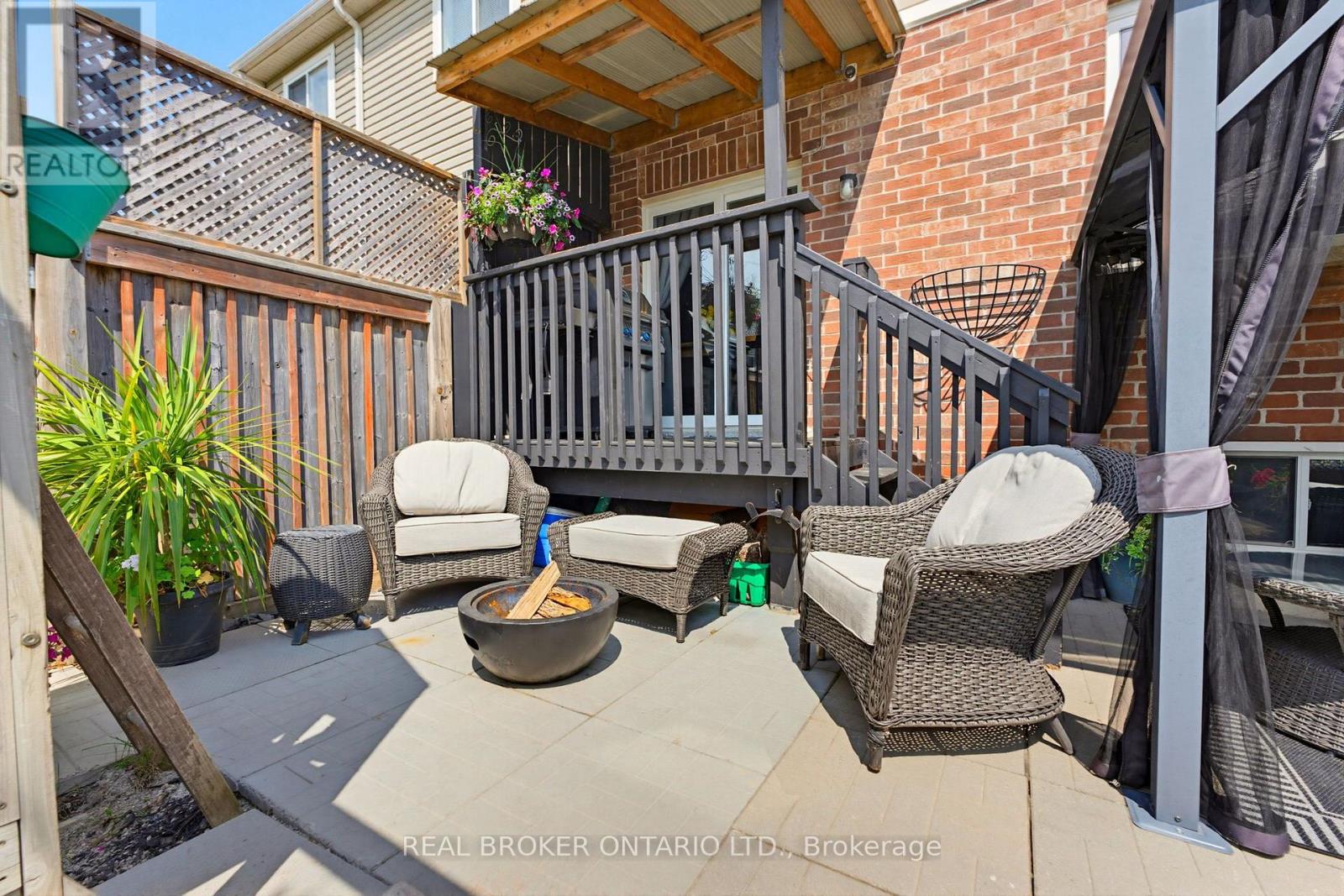 #16 100 CHESTER DRIVE - Image 24