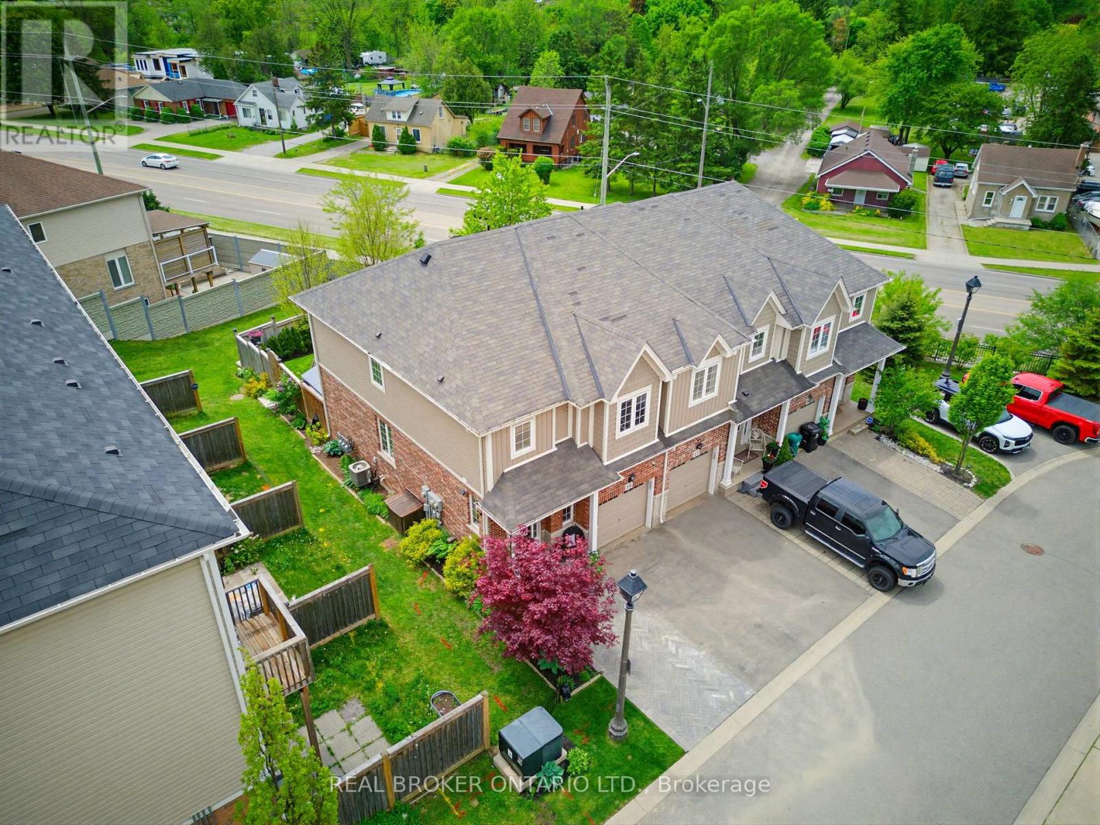 #16 100 CHESTER DRIVE - Image 32