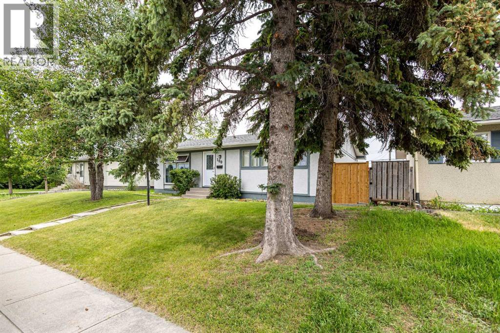 100 Marbrooke Circle NE, Calgary, Alberta, T2A2W6 — thumbnail 3