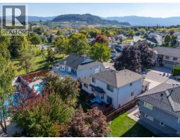 138 Applebrooke Crescent, Kelowna, BC V1V1W4 Photo 23