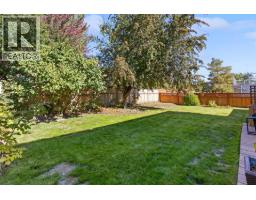 138 Applebrooke Crescent, Kelowna, BC V1V1W4 Photo 15