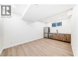 39B Moncton Road NE - photo 36
