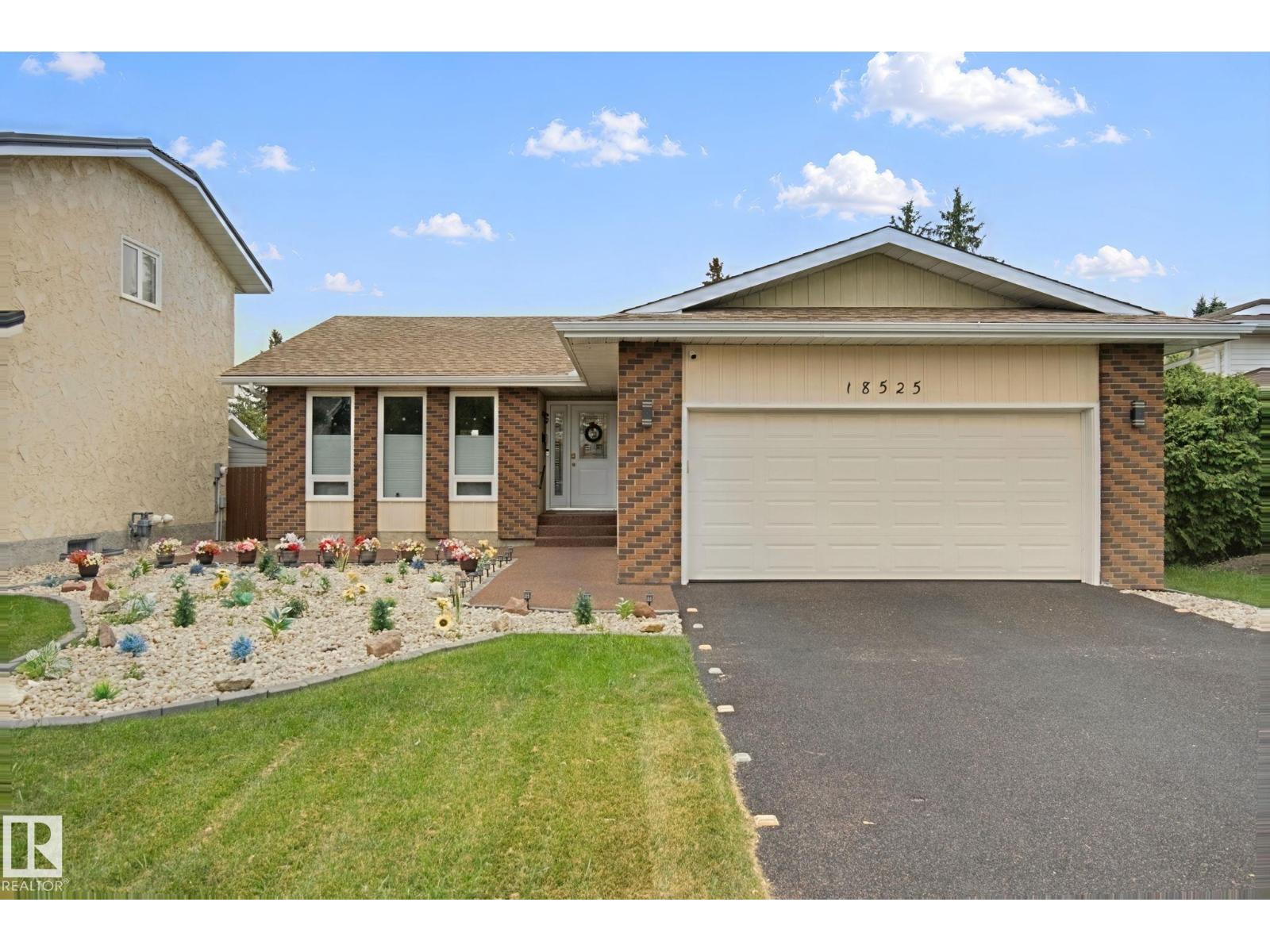 18525 86A AV NW, Edmonton, Alberta, T5T1J5