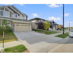153 Cavanagh CM SW, Edmonton — photo 2