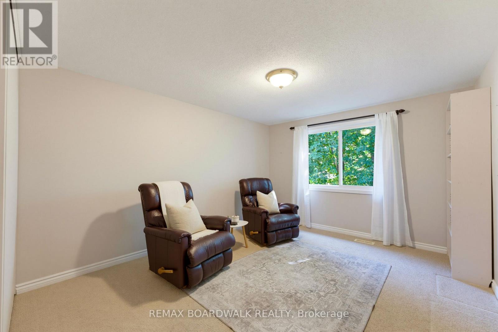 #13 32A BLACK FOREST LANE - Image 17