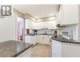 13 - 32 Black Forest Lane, Ottawa, ON K2H5C8 Photo 6