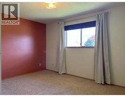 Foyer - 6683 18th Street, Grand Forks, BC V0H1H0 Photo 9