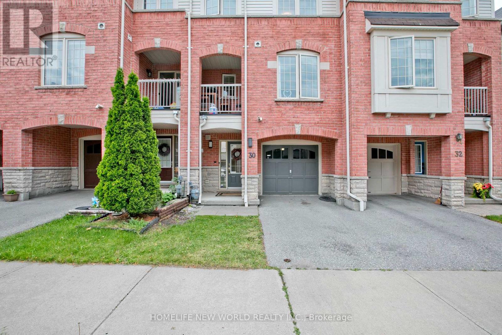30 LINNELL STREET, Ajax (Central East)