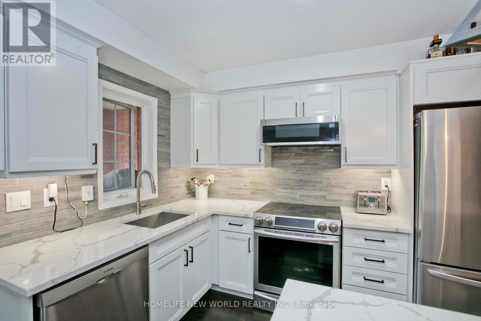 30 LINNELL STREET, Ajax (Central East) — photo 12