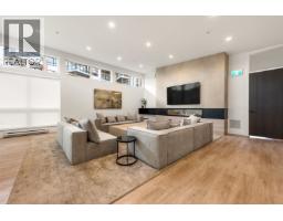 322 300 Salter Street, New Westminster, BC V3M0L9 Photo 34