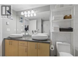 112 147 E 1st, North Vancouver, BC V7L1B2 Photo 16