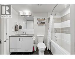 305 1519 Crown Street, North Vancouver, BC V7J1G6 Photo 29