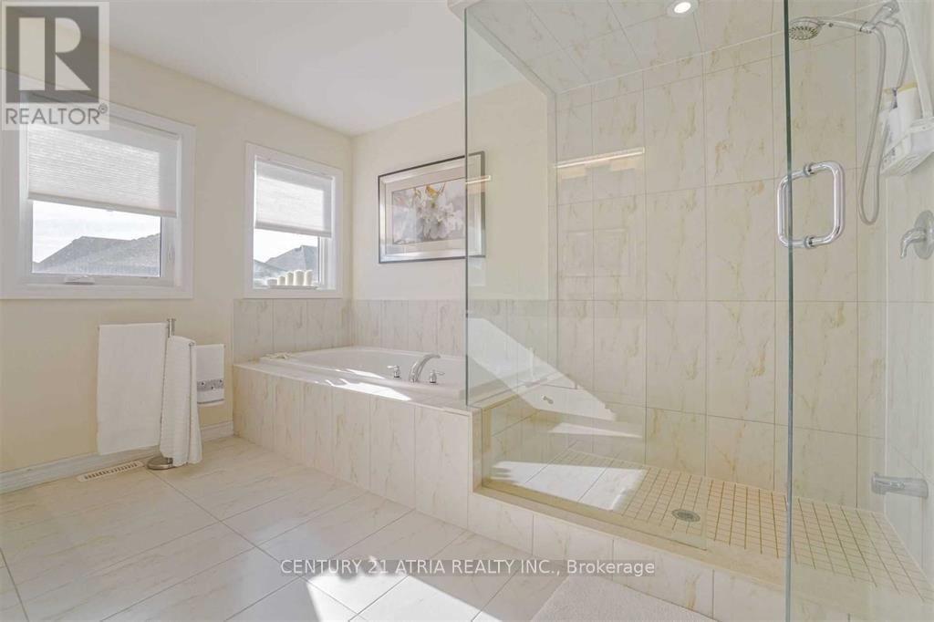 51 Temple Avenue — photo 23