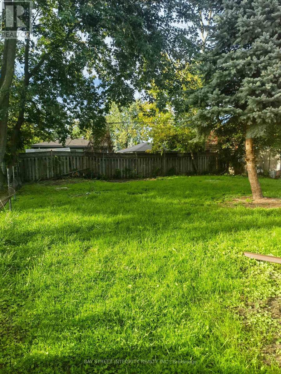298 LAKEVIEW BOULEVARD - 18