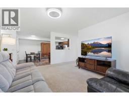 400, 8 Bayside Place - photo 4