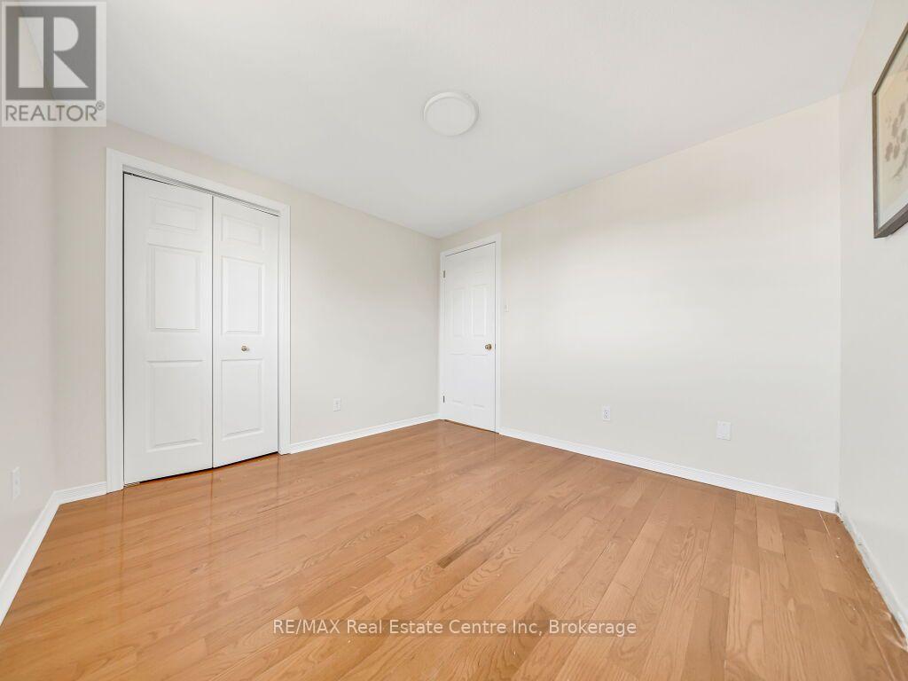 61 MOFFATT LANE - Image 28
