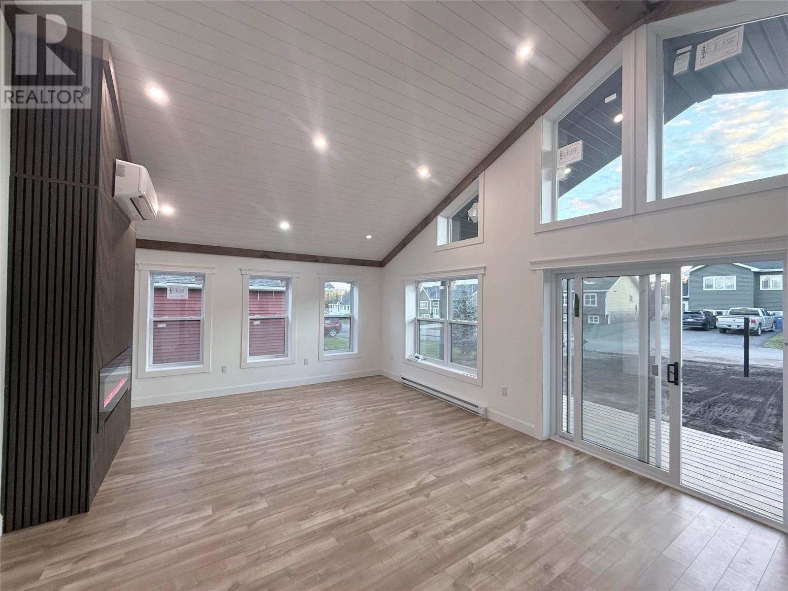 46 Grace Avenue - 8
