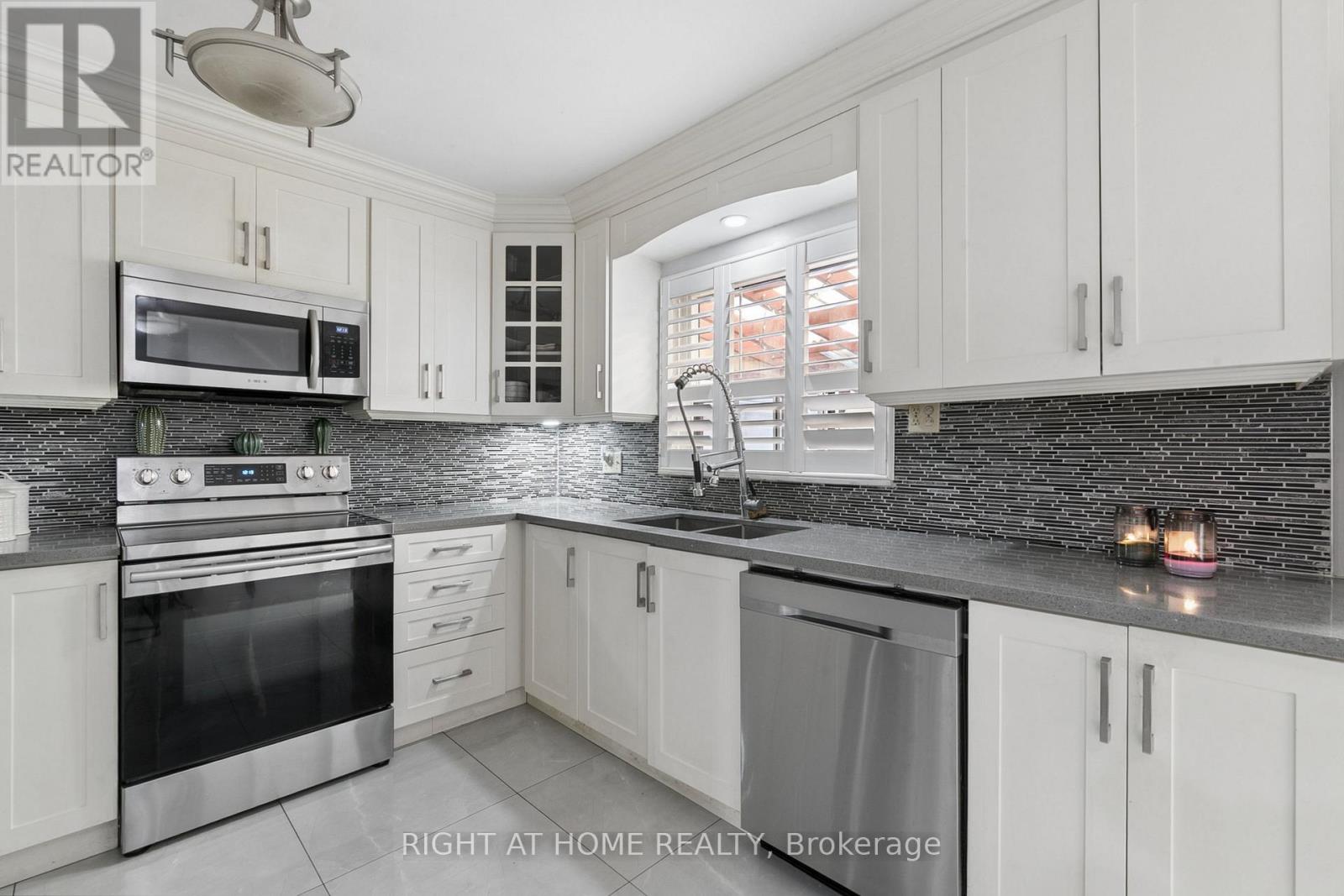 2260 WISEMAN COURT, Mississauga (Clarkson) — photo 8