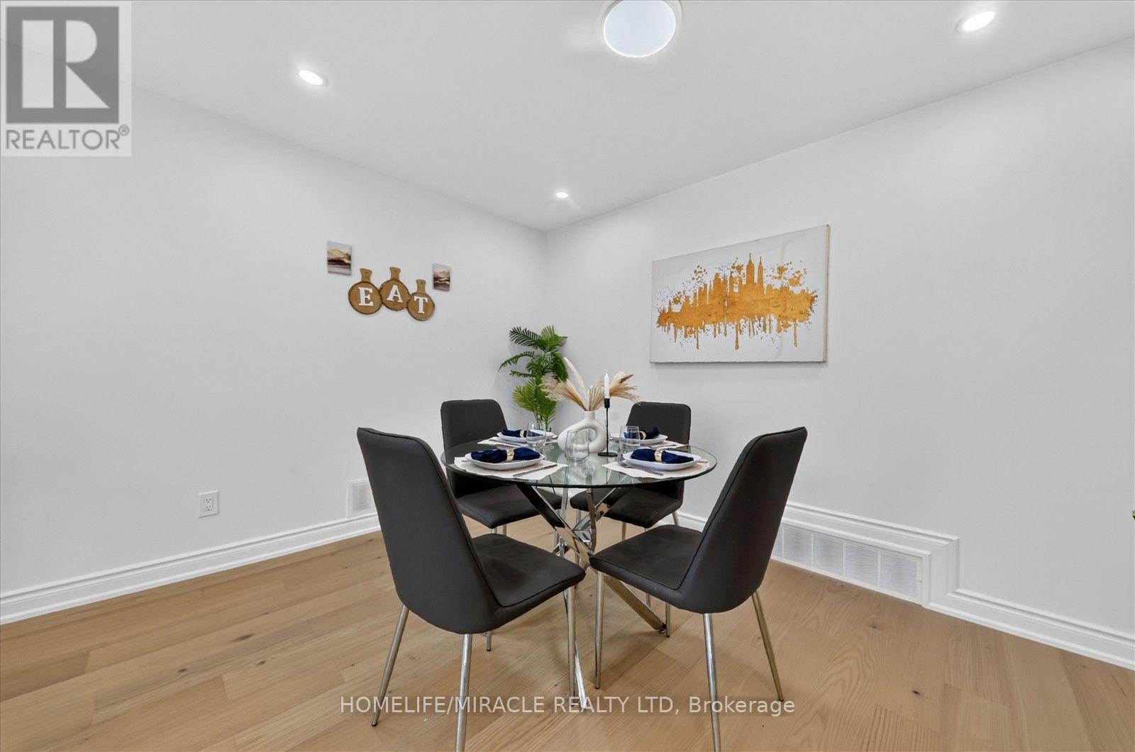 18 ELDERFIELD CRESCENT, Toronto (Etobicoke West Mall) — photo 11