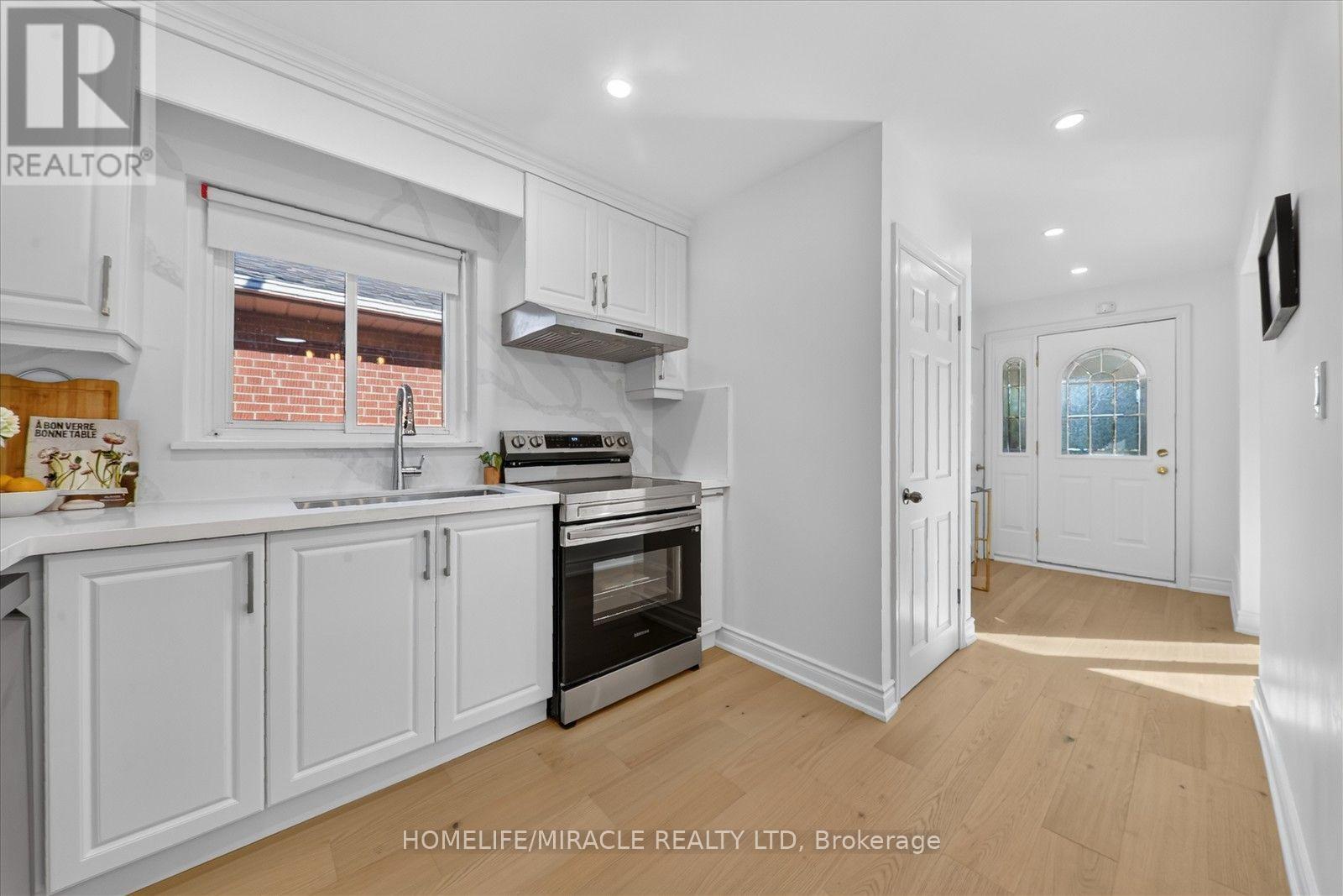 18 ELDERFIELD CRESCENT - 13