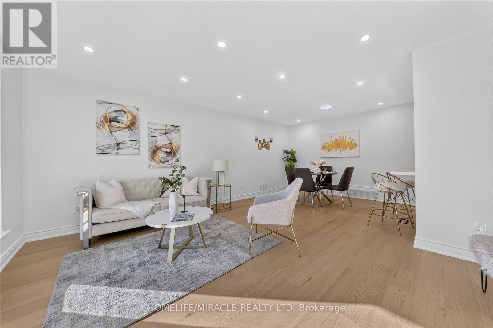 18 ELDERFIELD CRESCENT, Toronto (Etobicoke West Mall) — photo 6