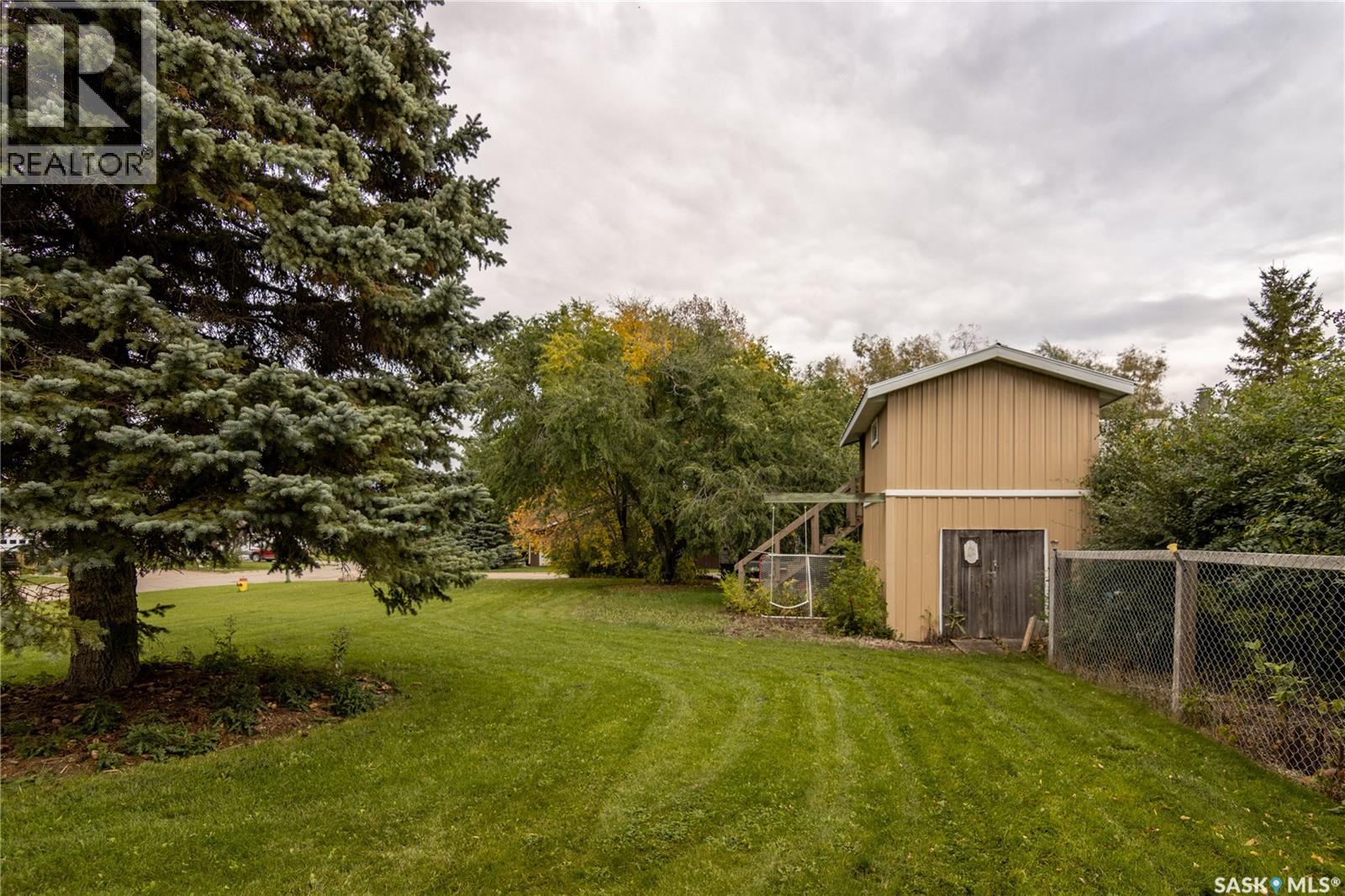 517 East DRIVE - 10
