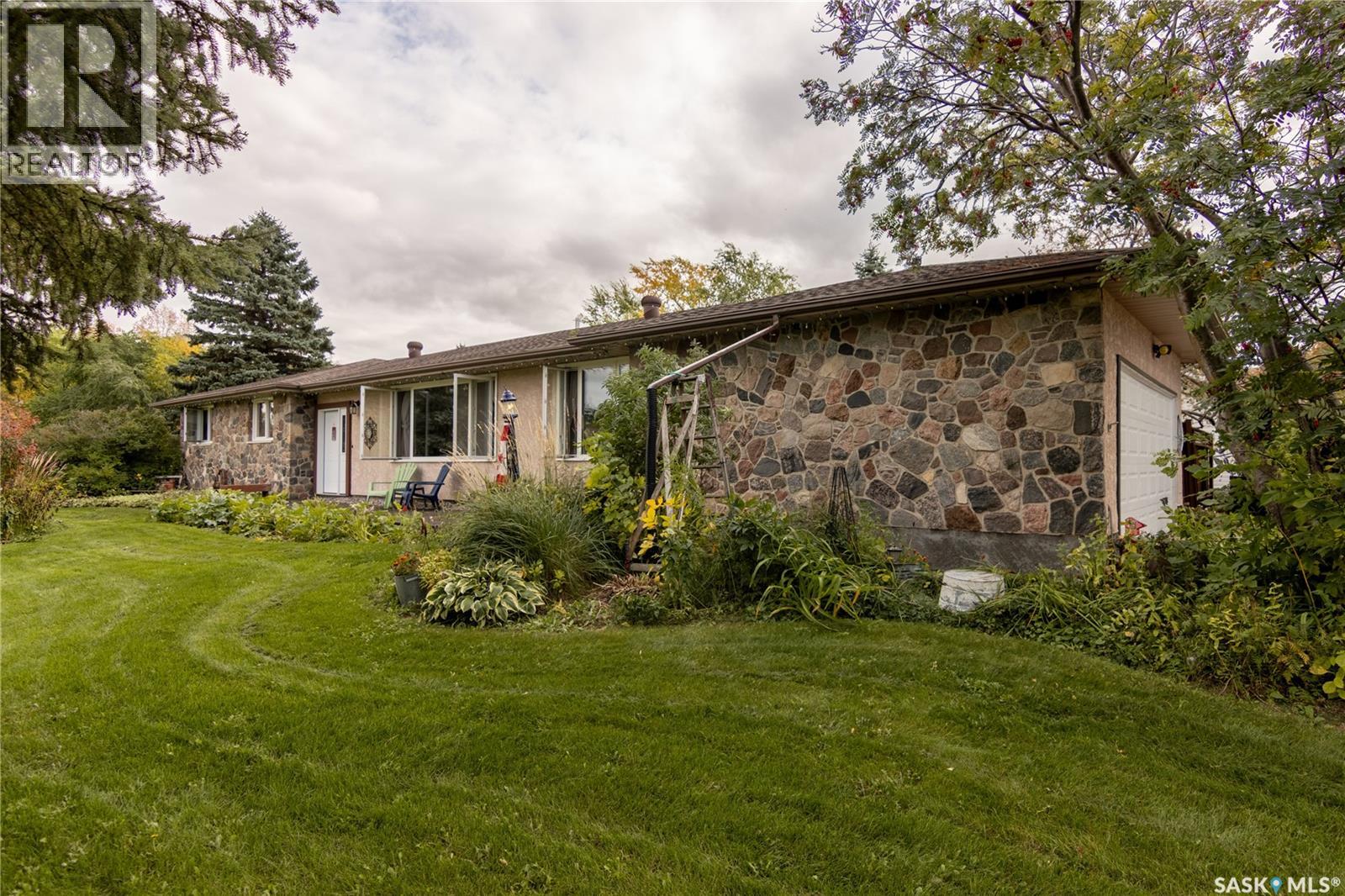 517 East DRIVE - 1