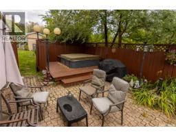 3pc Ensuite bath - 517 East Drive, Esterhazy, SK S0A0X0 Photo 8