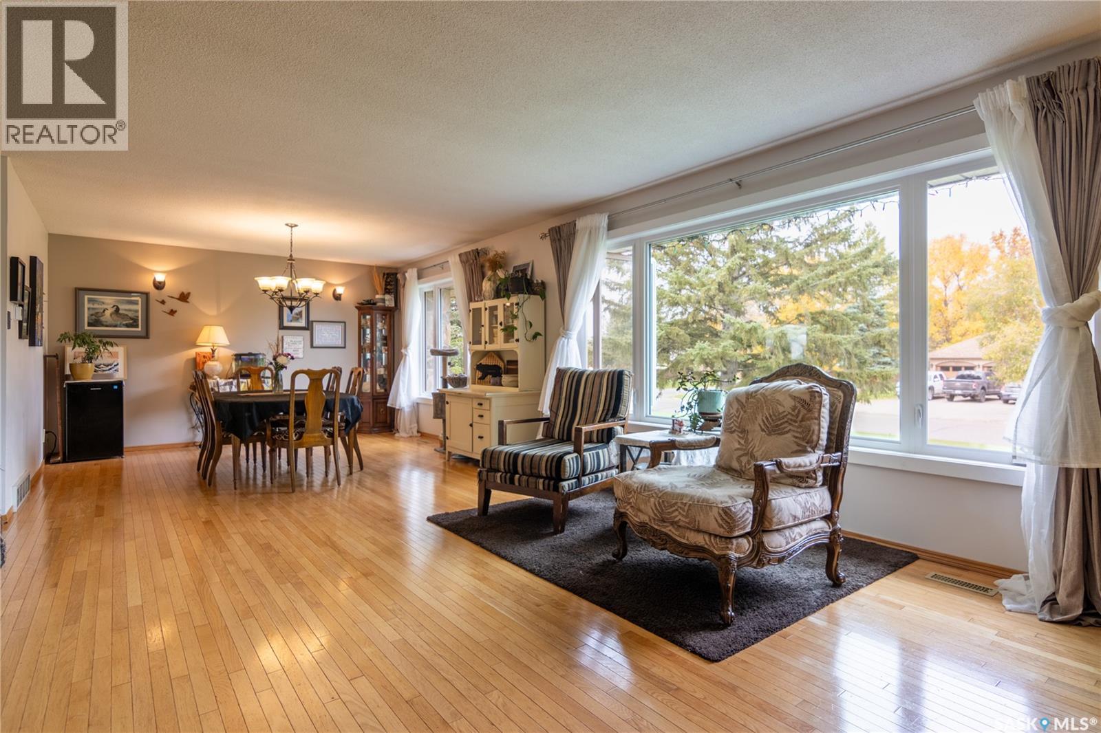 517 East DRIVE, Esterhazy — photo 22