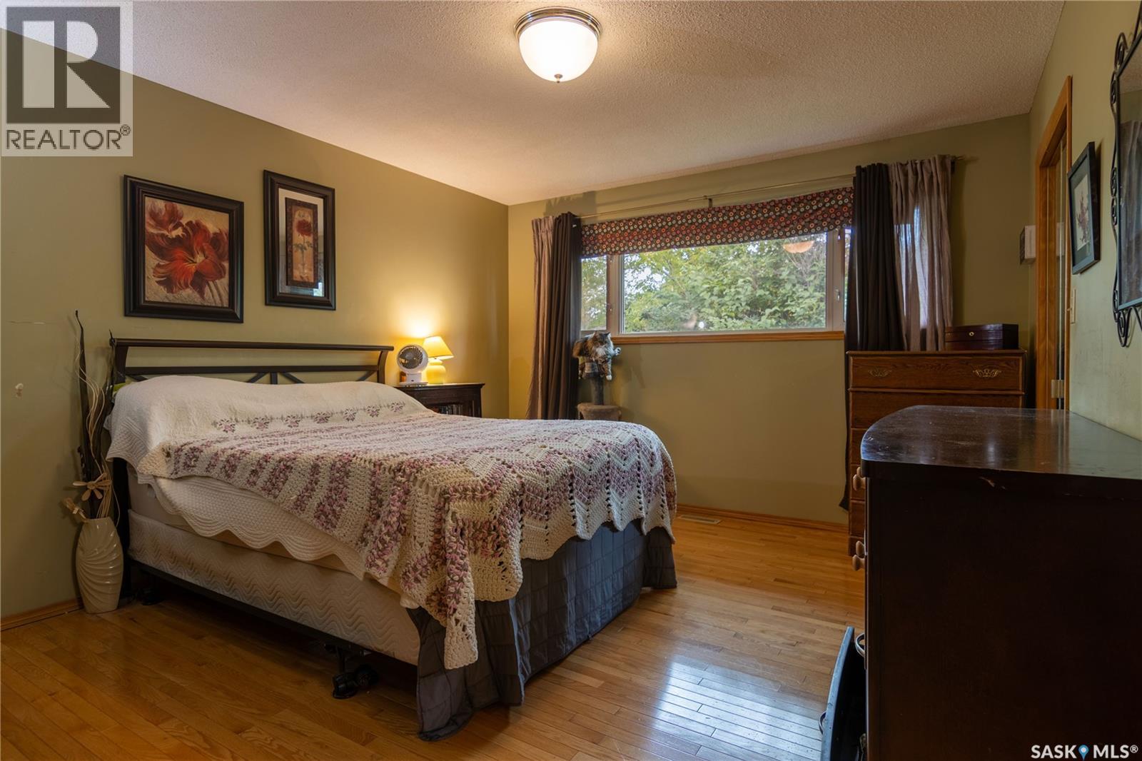 517 East DRIVE - Image 48