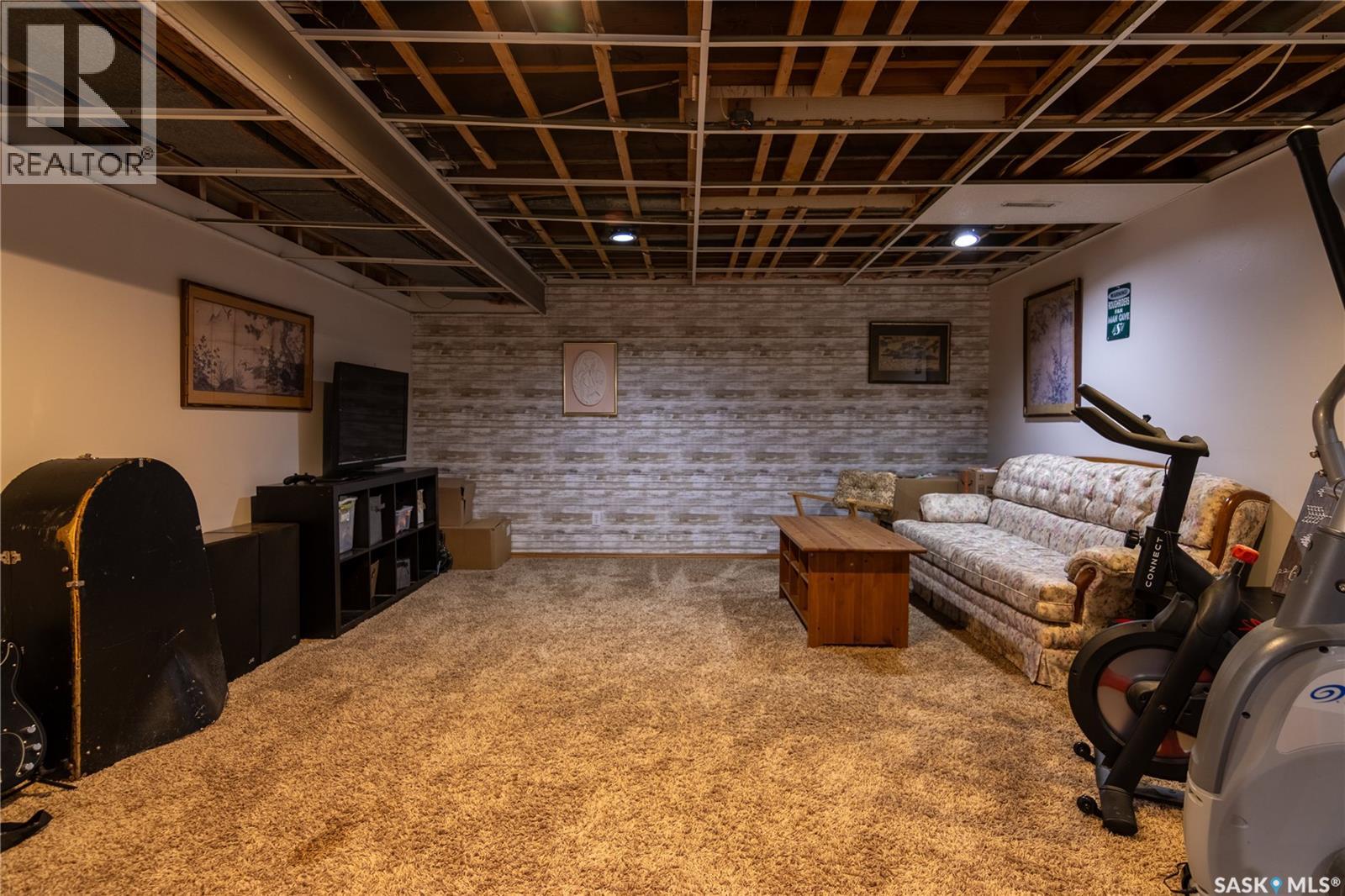 517 East DRIVE - Image 56