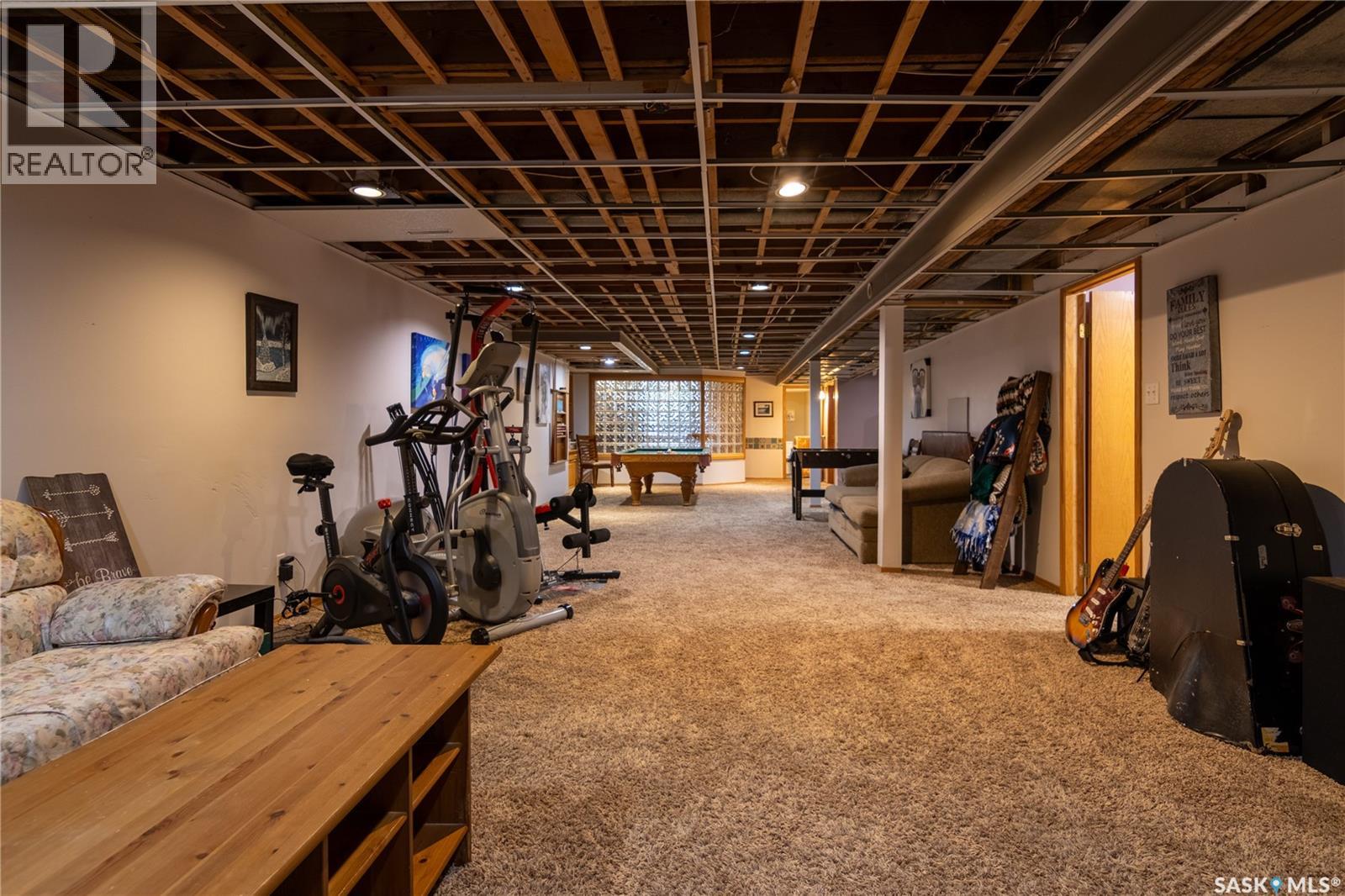 517 East DRIVE - Image 57
