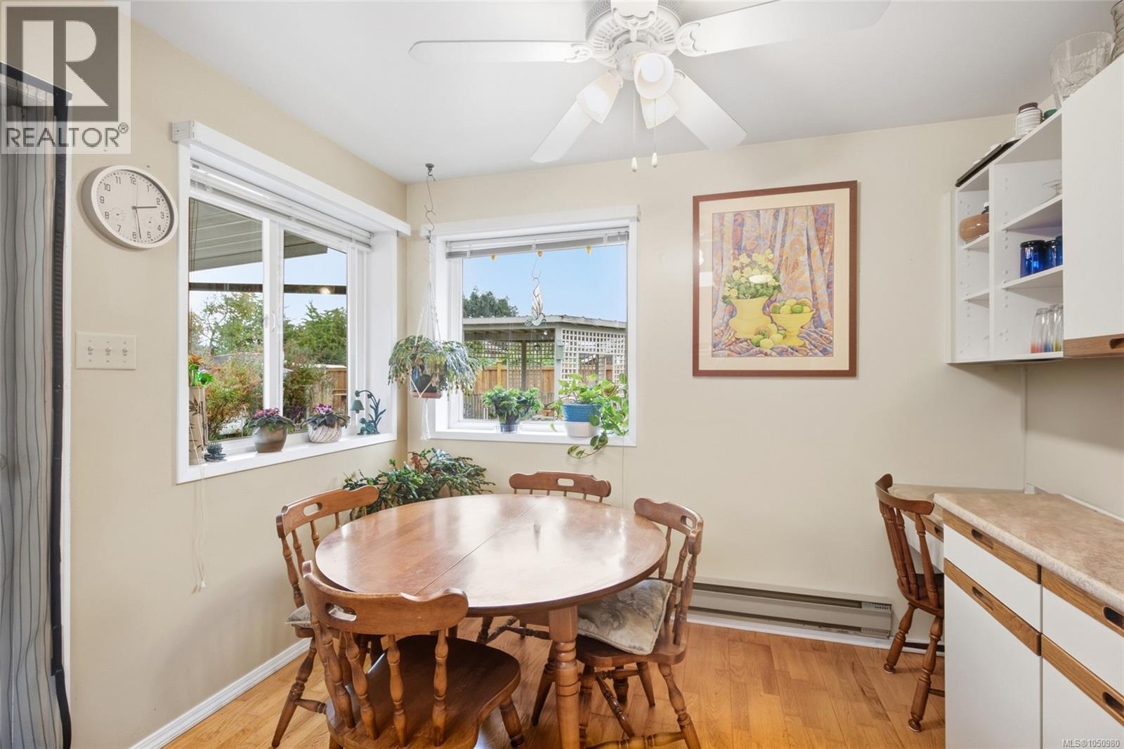 5449 Falls St - Image 12